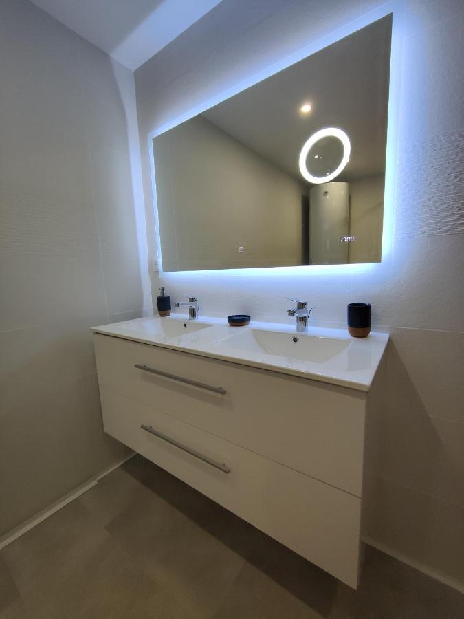 Bon encontre, Allée de la vierge Bon-Encontre Extérieur photo